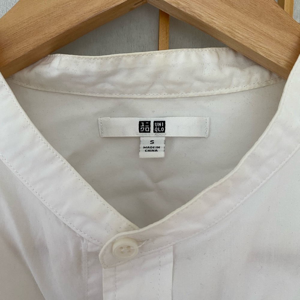 Uniqlo Men's Cream Button Down Shirt